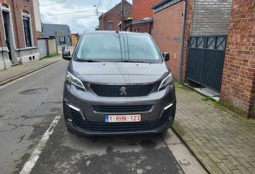 Peugeot toute equipé en PMR