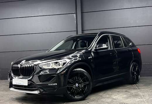 BMW xDrive25e Hybrid / All black / FULL option /