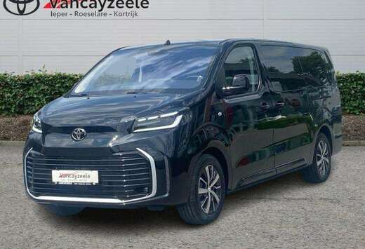 Toyota Family 8pl+cam+nav+sens V+A