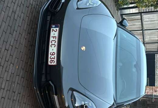 Porsche Panamera 4 E hybrid