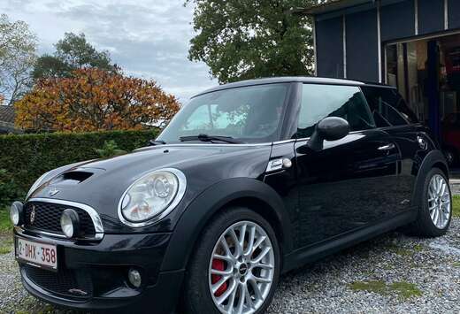 MINI 1.6i JCW