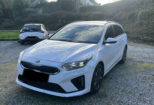 Kia Kia Ceed Sw 1.6 Hybrid/Benzin