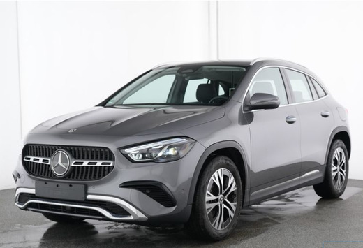 Mercedes-Benz BENZINE  Keyless GO  Sfeerverlichting   ...