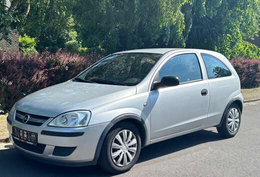 Opel **pret à immatriculer**très propre**