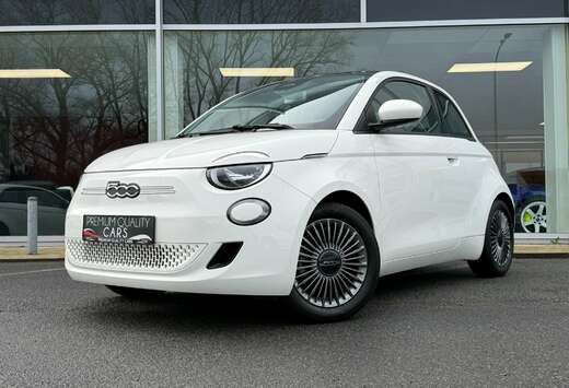 Fiat 42Kwh / Icon / CARPLAY / NAVI / PANO/ CAMERA /