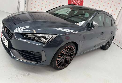 1.4 e-Hybrid PHEV 245PK VZ ACC Carplay Camera