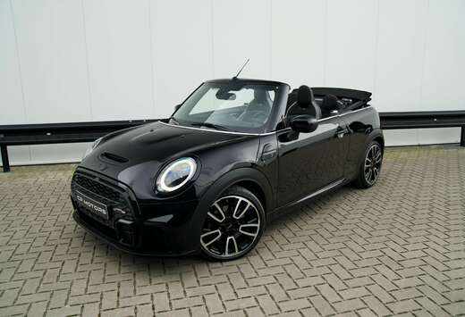 MINI JCW PAKKET  APPLE CARPLAY  AUTOMAAT  BTW-WAGEN