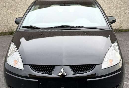 Mitsubishi CZ3 1.3 Inform 47000 km .airco gekeurd voo ...