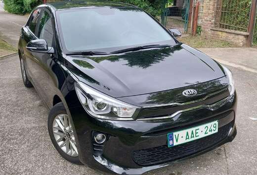Kia Rio 1.2i /85cv/1er prop./ carnet complet/ bon ét ...