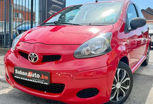 Toyota Aygo 1.0i VVT-i  5 PORTES  GARANTI  CARNET TOY ...