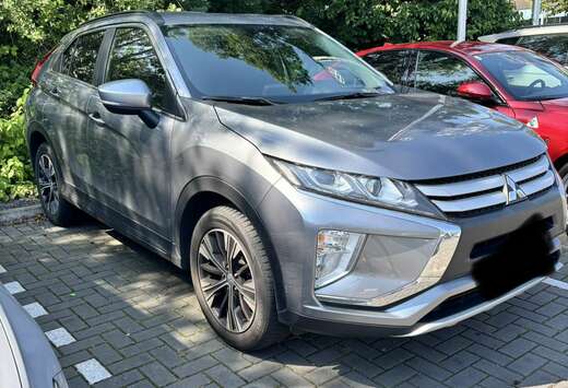Mitsubishi 1.5T 2WD Intense SDA CVT