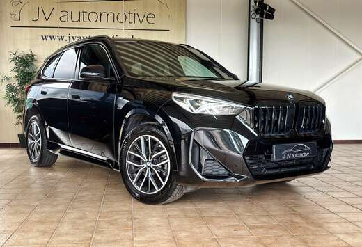 BMW X1 sDrive18i Aut. M Sportpaket * CAMERA * SFEER *