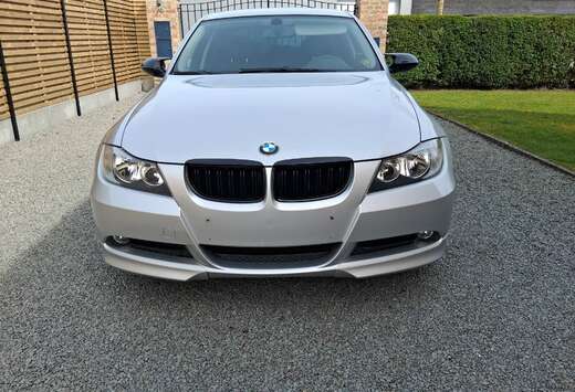 BMW 318i Pack
