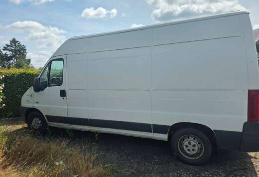 Peugeot 350LH 2.2 HDi Pack