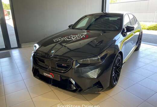BMW M5 /38gr co²/ BIJ DRIESEN IN BREE  089/461610