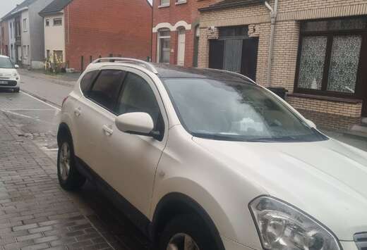 Nissan Qashqai 2 2.0i 2WD Tekna