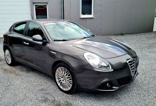 Alfa Romeo 1.6 JTDM 1er propriétaire, carnet d\'entr ...