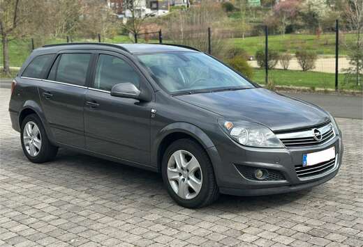 Opel 1.7 CDTi * 49,000kms * neuve *