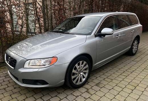 Volvo 2.0 D3 Geartronic / BLIS / LEDER / NAVI / CLIMA