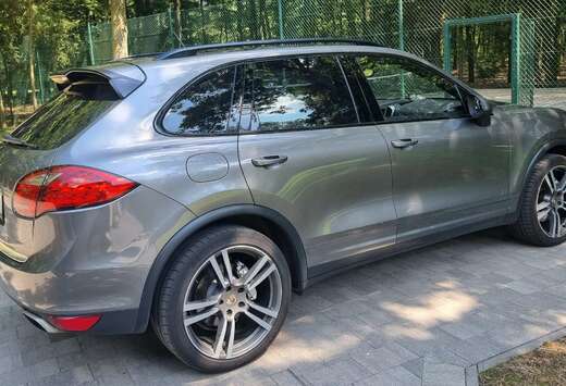 Porsche Cayenne S Hybrid Tiptronic S + Turbo front