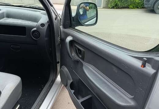 Citroen 1.6 HDi 600 kg Hayon/Achterklep