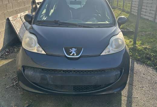Peugeot 1.0i 12v Trendy