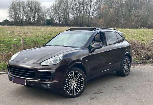 Porsche 3.0 TD V6 Platinum Edition Tiptronic S