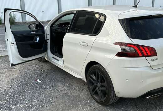 Peugeot BlueHDi 130ch S&S EAT8 Allure