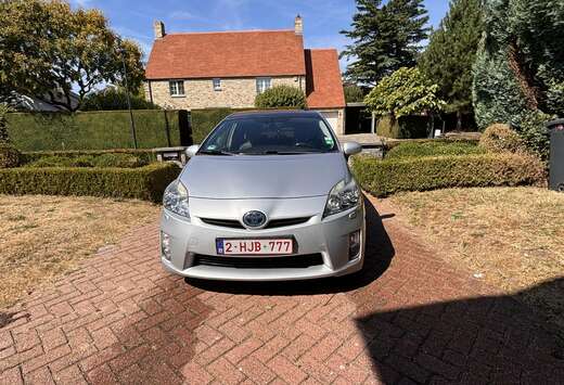 Toyota (Hybrid) Executive
