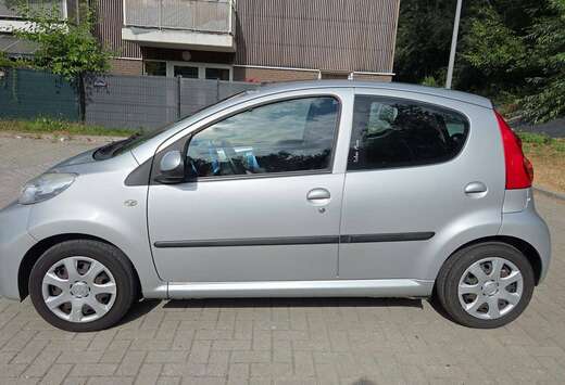 Peugeot 107 1.0i Urban