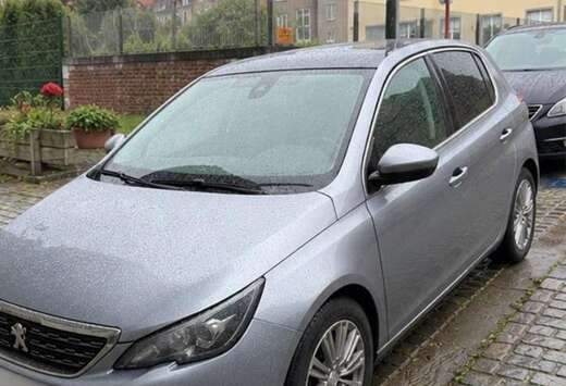 Peugeot 1.6 BlueHDi 120ch S&S EAT6 Allure