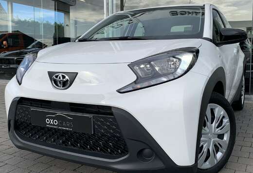 Toyota 1.0i / Camera / CarPlay / Airco /Cruise/Faible ...