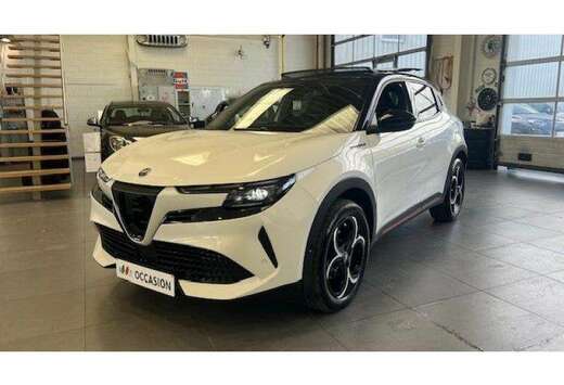 Alfa Romeo Speciale + Pack + toit pano