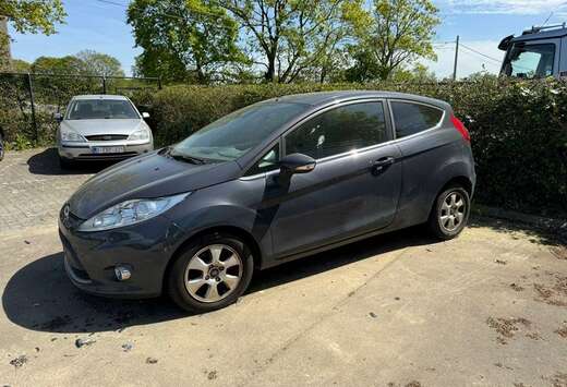 Ford Schade vooraan. Enkel voor professionele verkoop ...