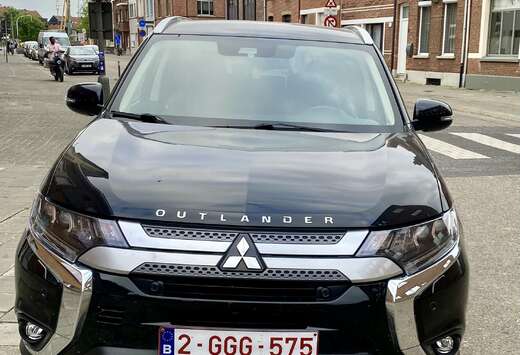 Mitsubishi 2.0 4WD Diamant Black (SUV)
