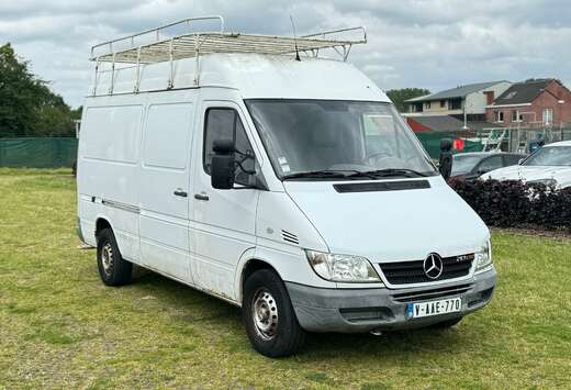 Mercedes-Benz 213cdi demarre et roule super