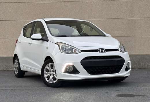 Hyundai i10 1.0i Blackline