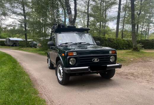 Lada 4x4 - Utilitaire aménagé en petit camping car