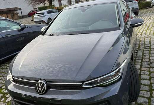 Volkswagen Golf 1.5 eTSI Life Business DSG