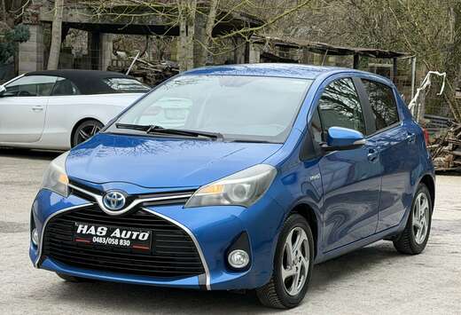 Toyota HYBRID 1.5i VVT-i//B.AUTO//NAVI//CLIM
