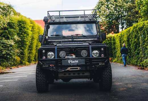 Land Rover 2.5 Td5// 3 SEATS POSSIBLE // FULL BLACK / ...