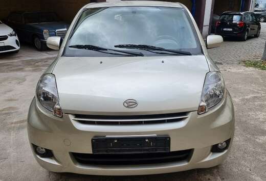 Daihatsu Sirion 1.3i Top