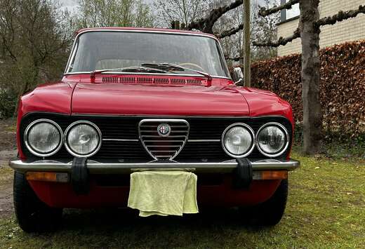 Alfa Romeo Giulia Nuova Super 1300