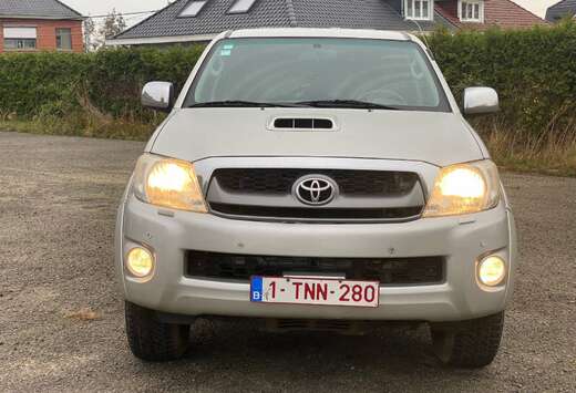 Toyota 3.0 D-4D 4WD SR Antarctica