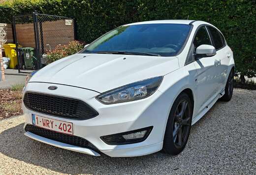 Ford Focus 1.0 EcoBoost ST Line