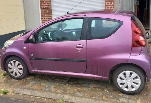 Peugeot 107 1.0i Envy