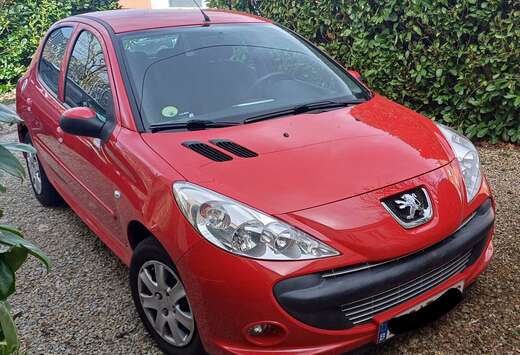 Peugeot 206  1.4i Trendy