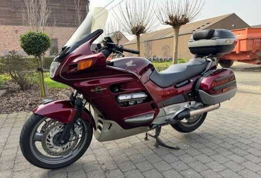 Honda SC26