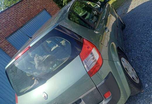 Renault Scenic 1.6i 16v Family