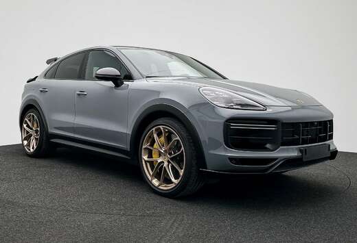 Porsche Coupe Turbo GT 4.0i AWD 640HP